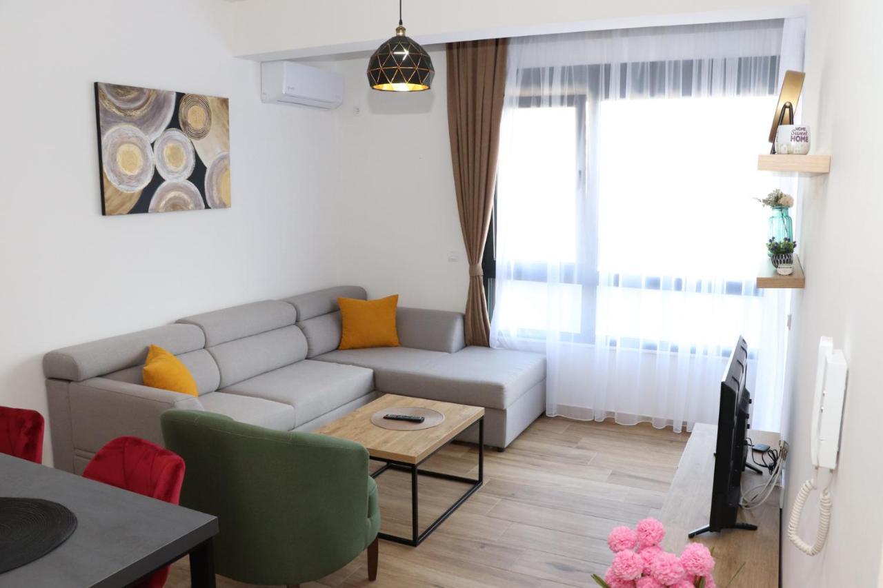 Eagles Apartments & Suites Улцинь Екстер'єр фото