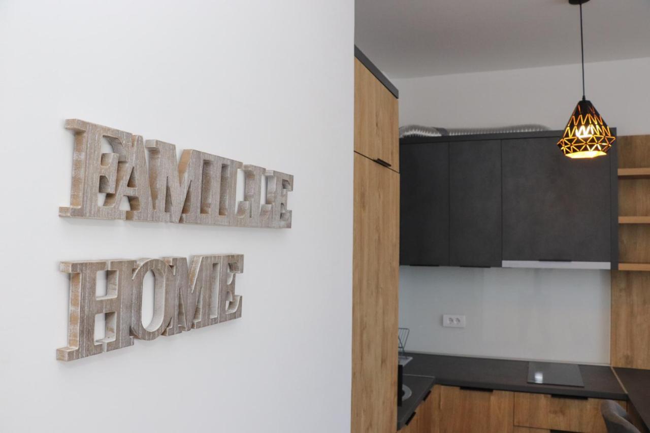 Eagles Apartments & Suites Улцинь Екстер'єр фото