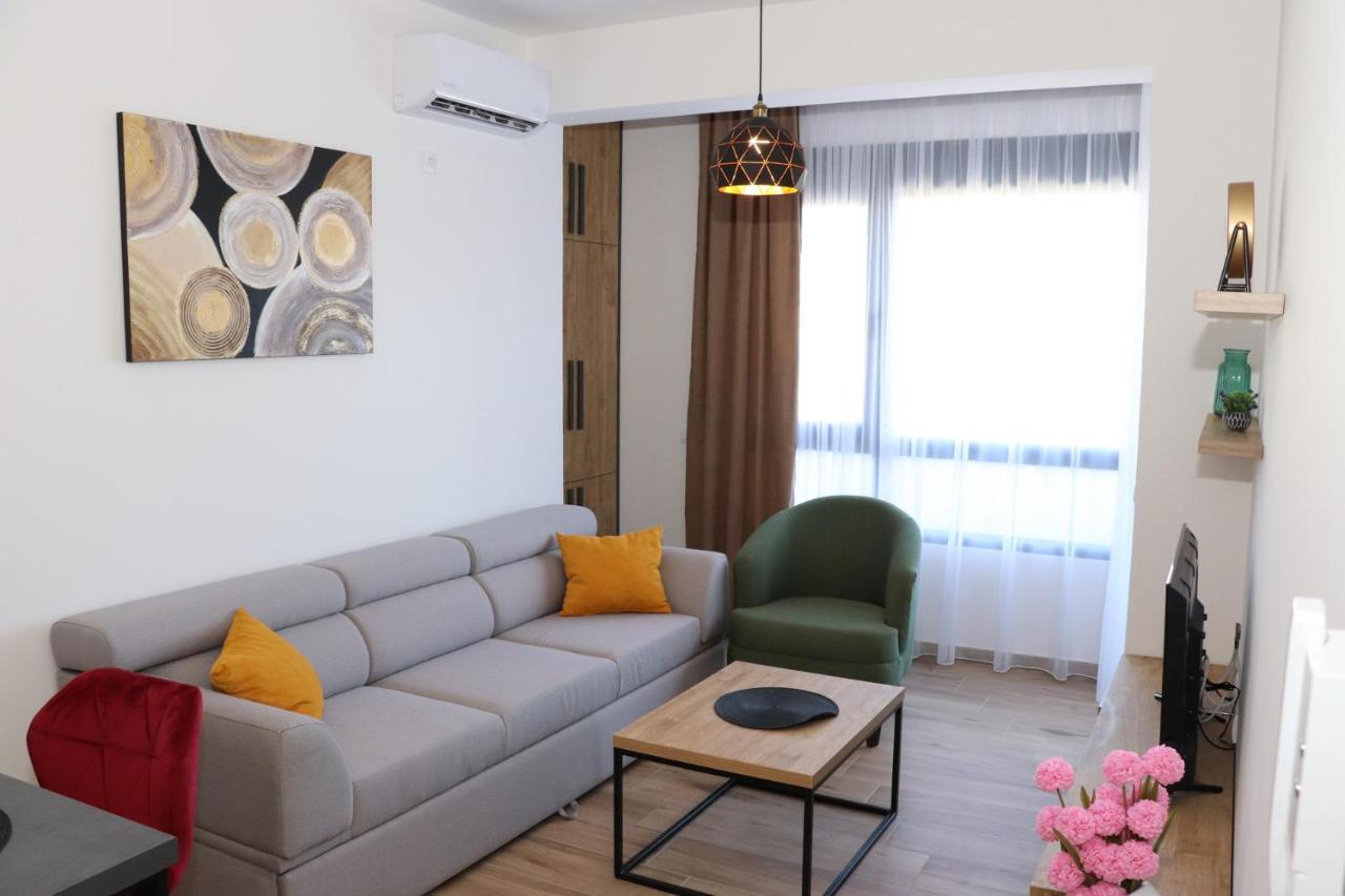 Eagles Apartments & Suites Улцинь Екстер'єр фото