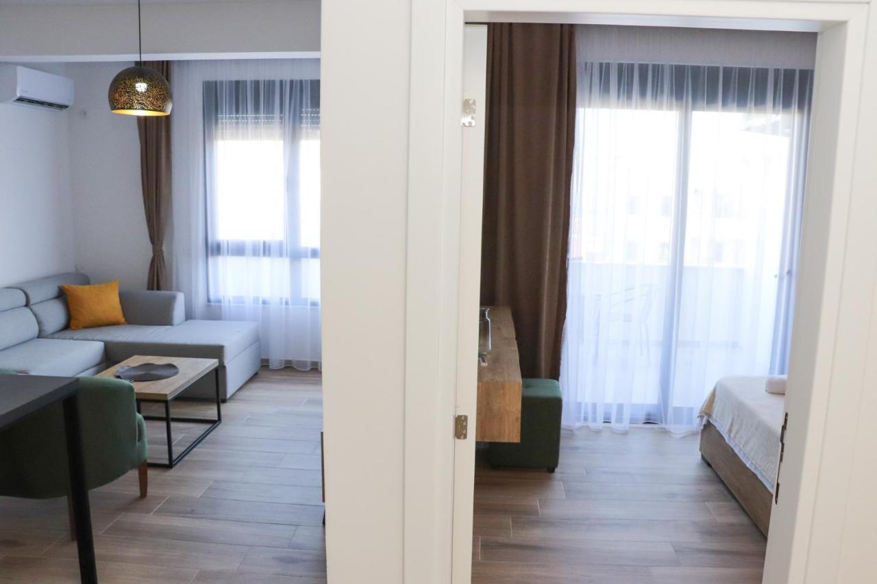 Eagles Apartments & Suites Улцинь Екстер'єр фото