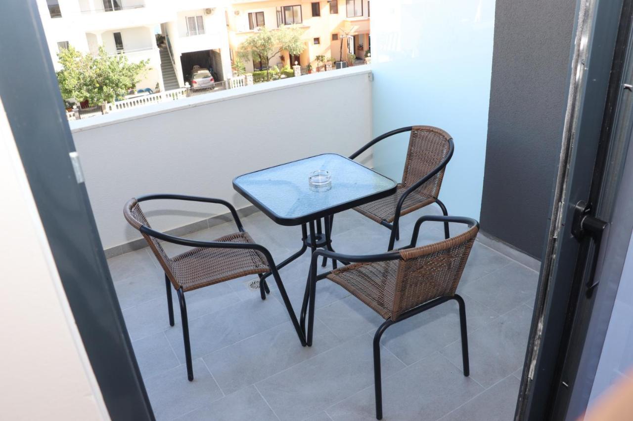 Eagles Apartments & Suites Улцинь Екстер'єр фото