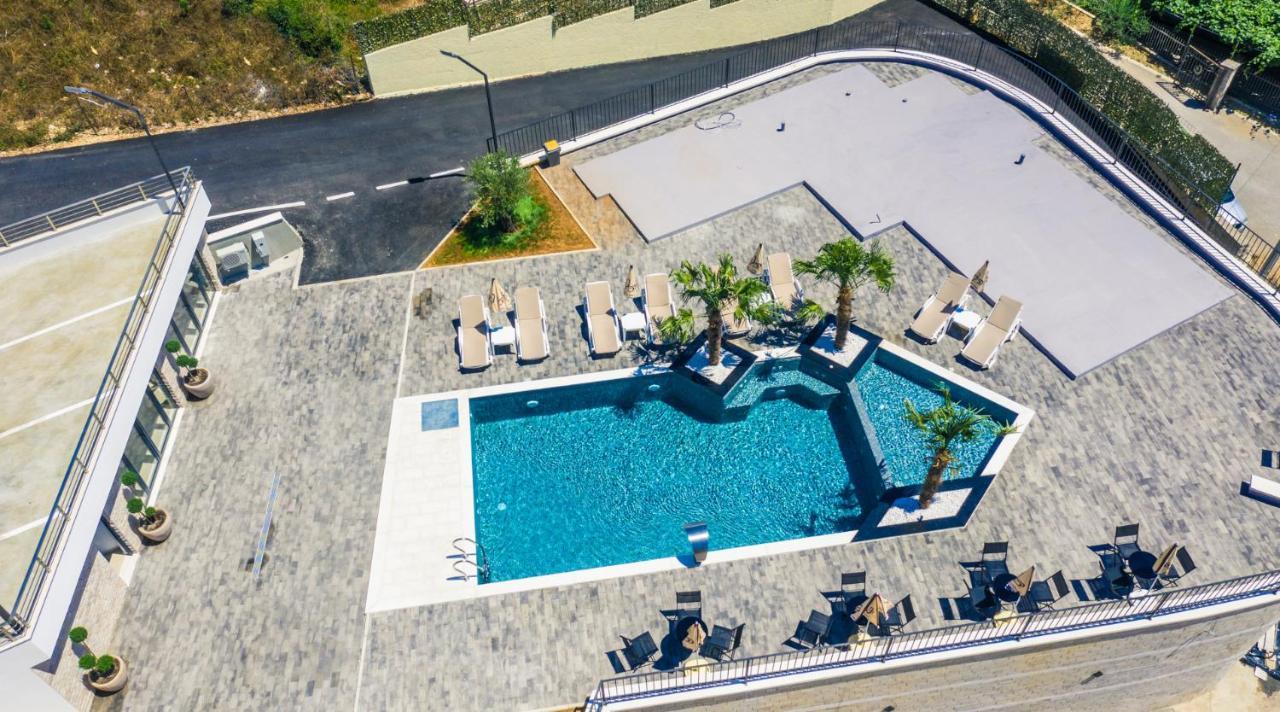 Eagles Apartments & Suites Улцинь Екстер'єр фото