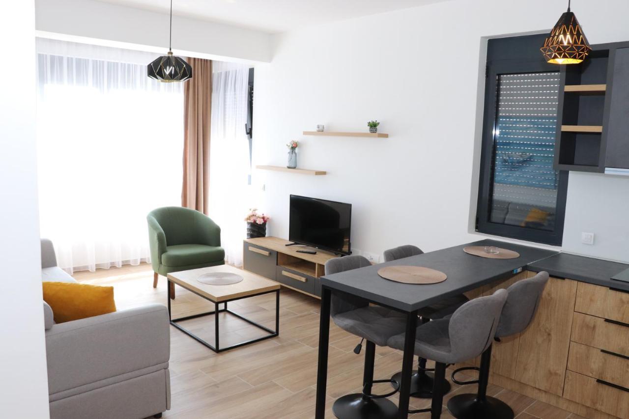 Eagles Apartments & Suites Улцинь Екстер'єр фото