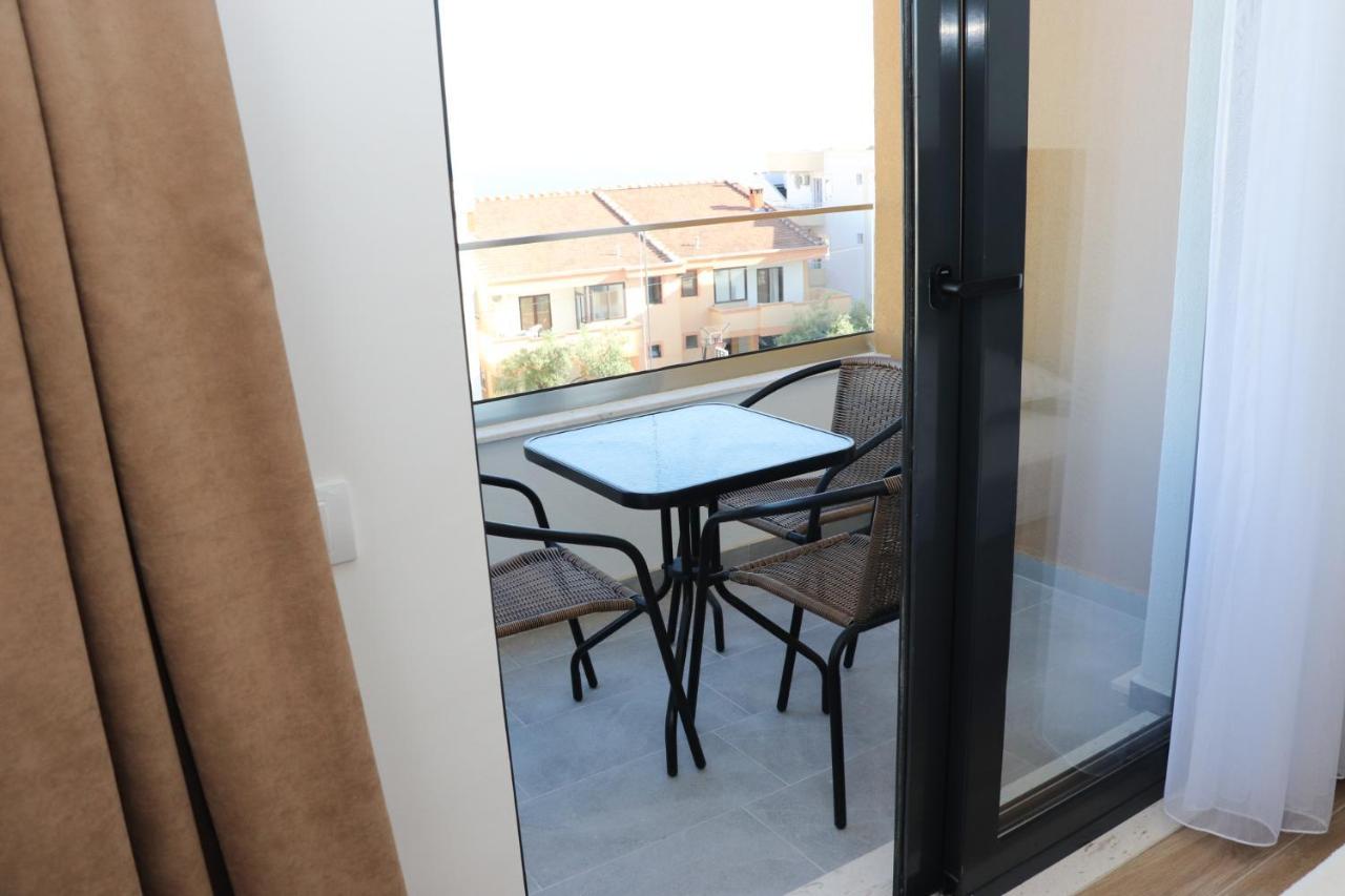 Eagles Apartments & Suites Улцинь Екстер'єр фото