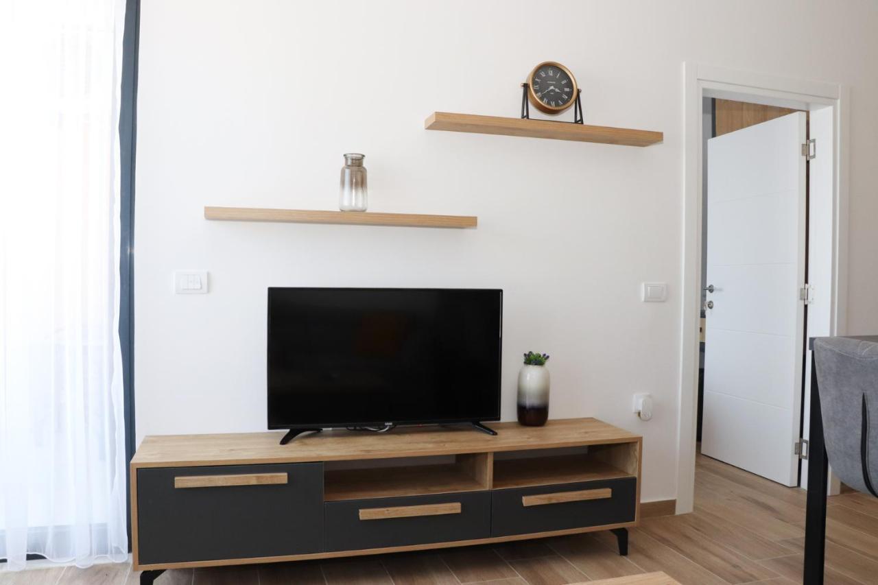 Eagles Apartments & Suites Улцинь Екстер'єр фото