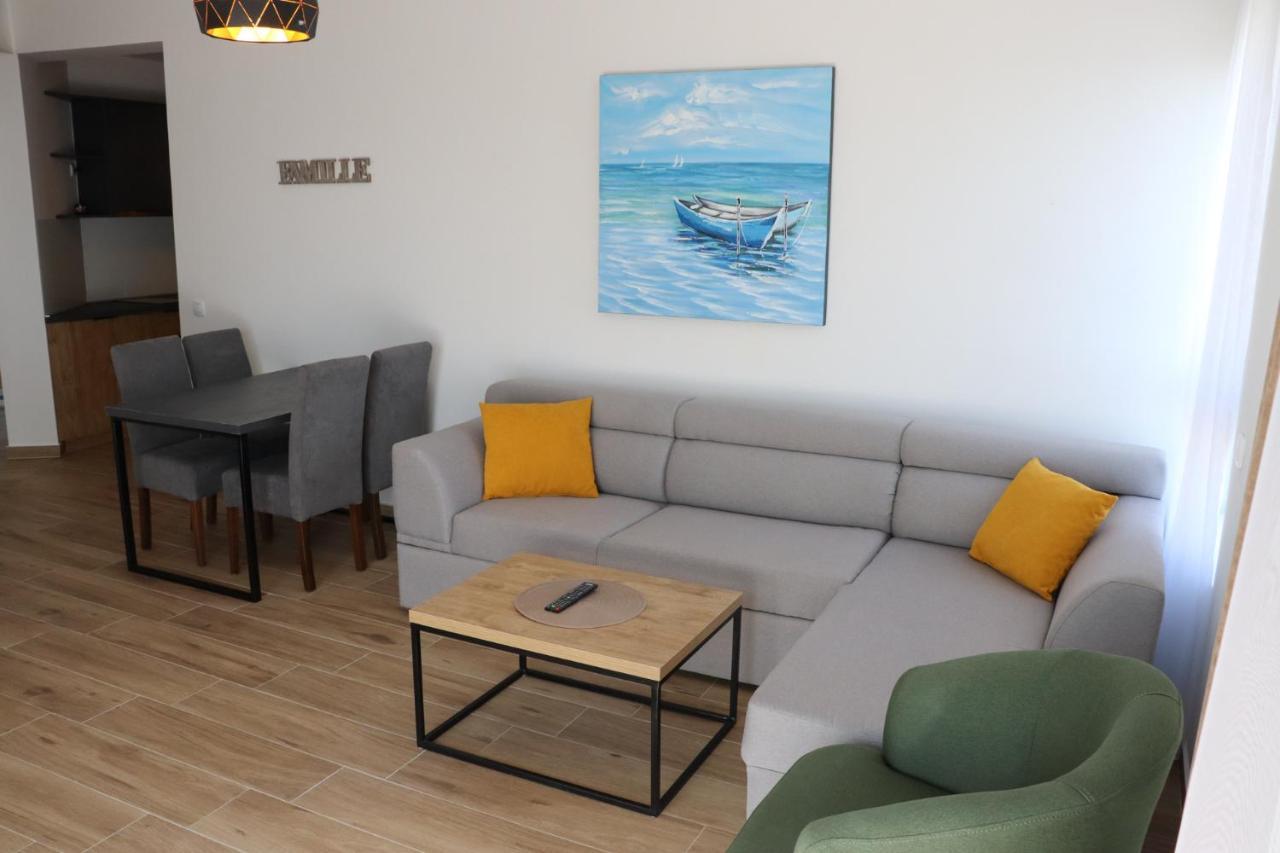 Eagles Apartments & Suites Улцинь Екстер'єр фото