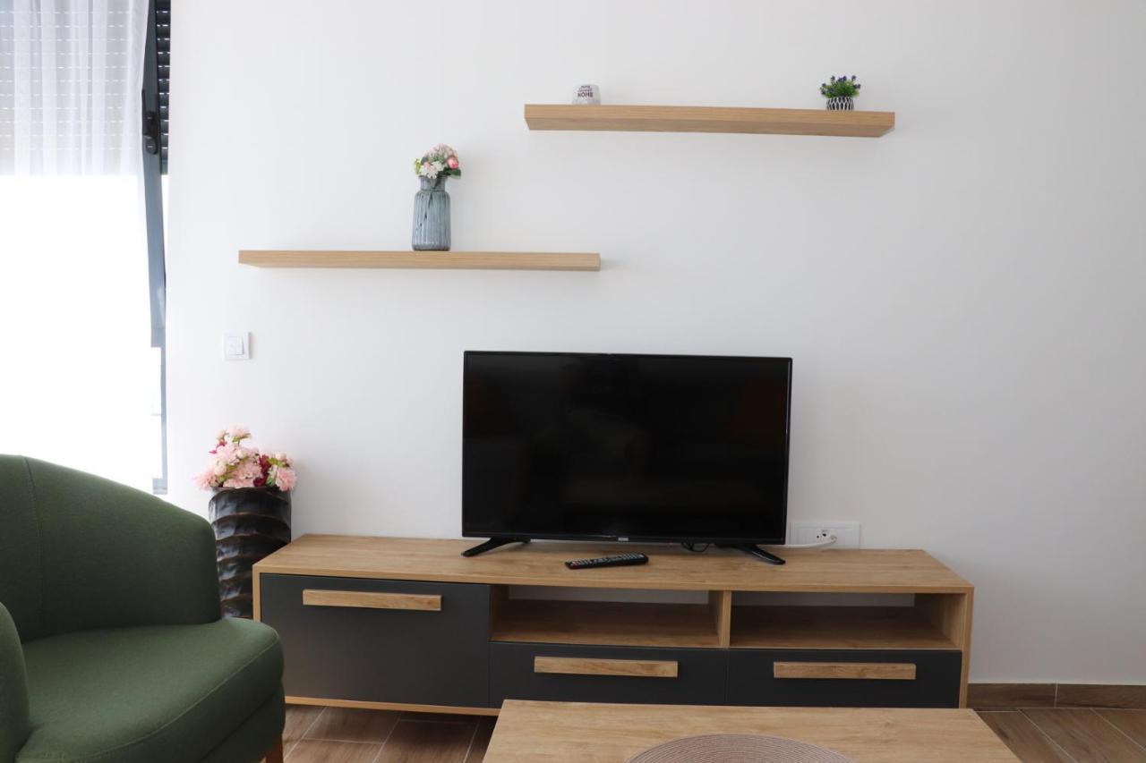 Eagles Apartments & Suites Улцинь Екстер'єр фото