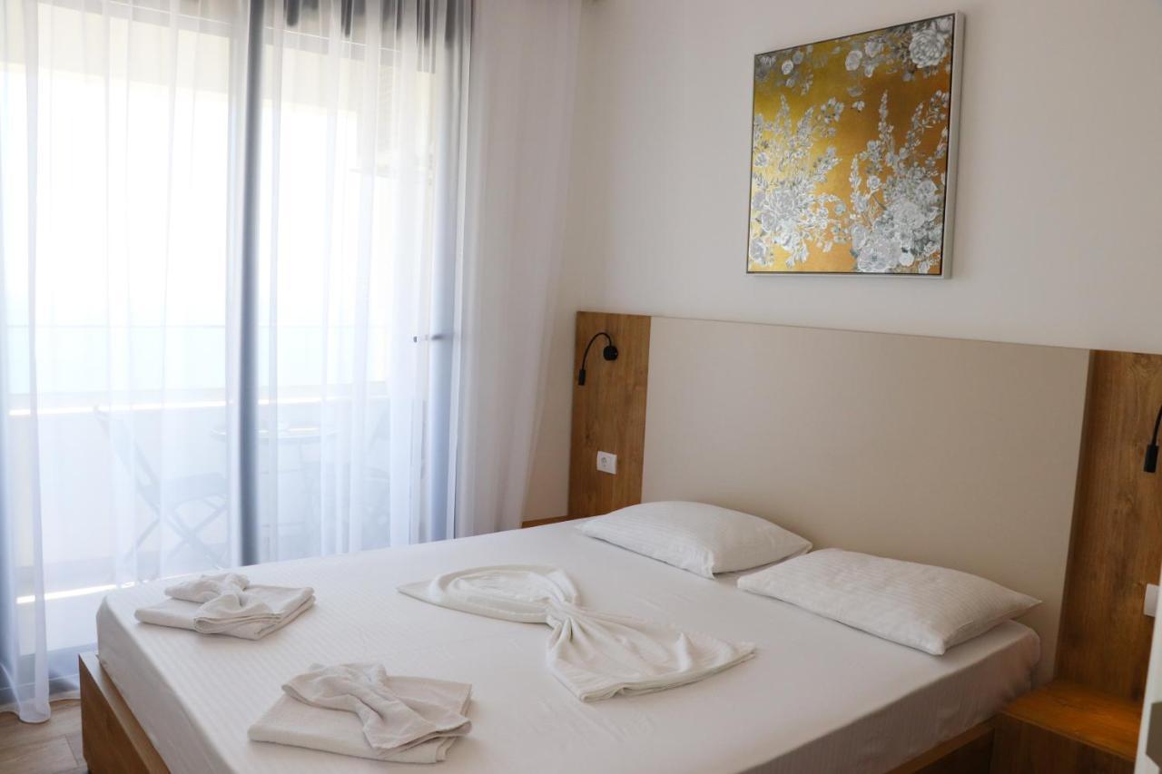 Eagles Apartments & Suites Улцинь Екстер'єр фото