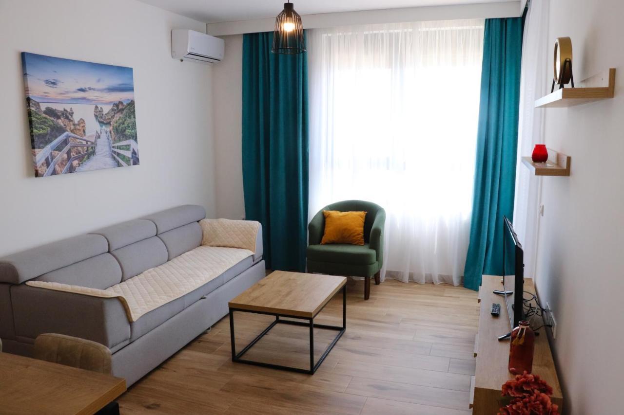 Eagles Apartments & Suites Улцинь Екстер'єр фото