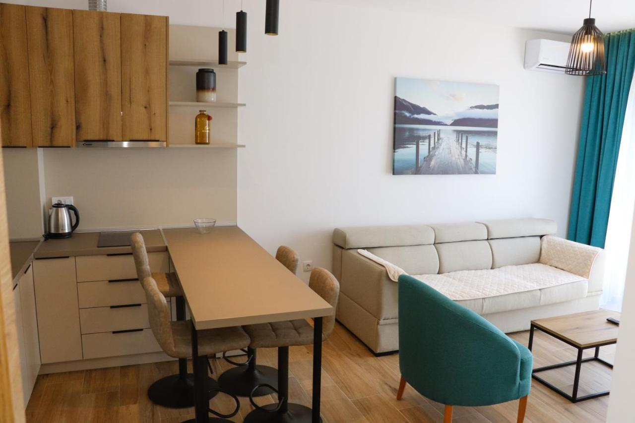 Eagles Apartments & Suites Улцинь Екстер'єр фото